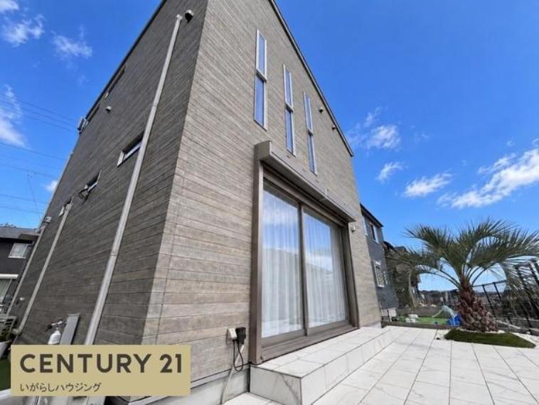 Bright, Renovated 1LDK Home with a Dedicated Training Space in Narita, Narita, Chiba