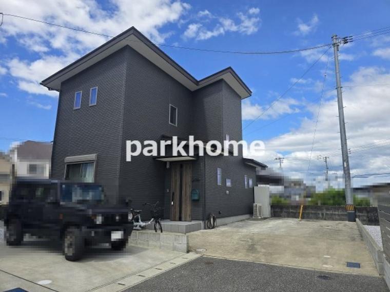 South-Facing 4LDK Home Beside Strawberry Fields in Kochi, Kochi