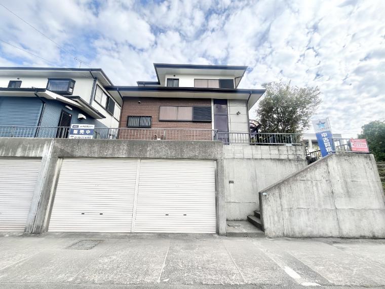 Bright 4LDK Home with Shuttered Garage in Ishikidai, Kagoshima